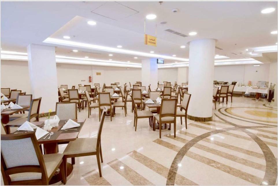 Hotel Zaha Al Munawara Medina